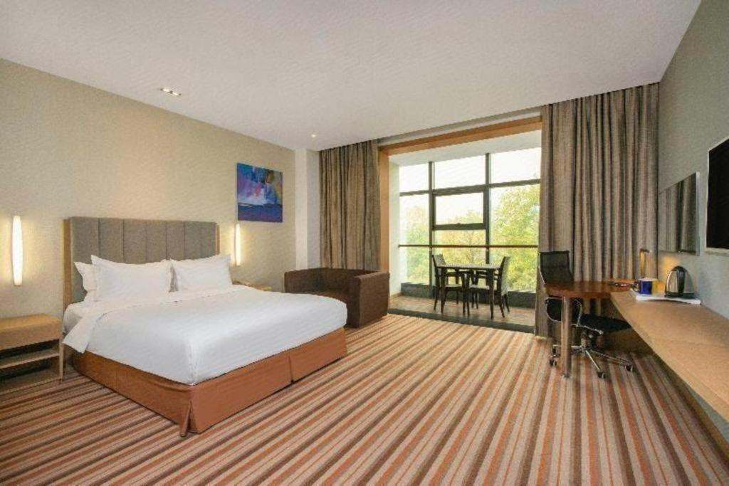 Holiday Inn Express Yangzhou City Center By Ihg Экстерьер фото